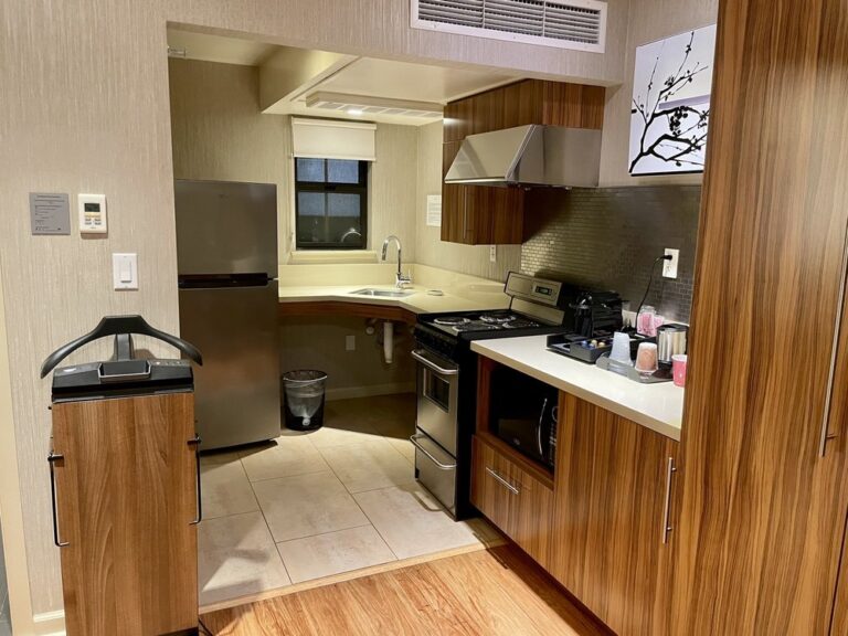 hotel strata mountain view hotel strata mountain view